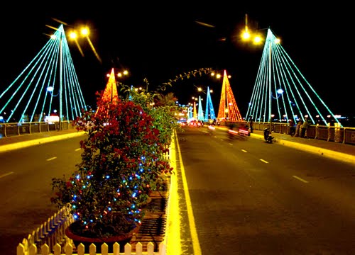 Cầu Trần Phú Địa điểm tham quan miễn phí ở Nha Trang