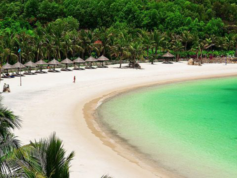 Bãi biển tại Đảo Dừa
